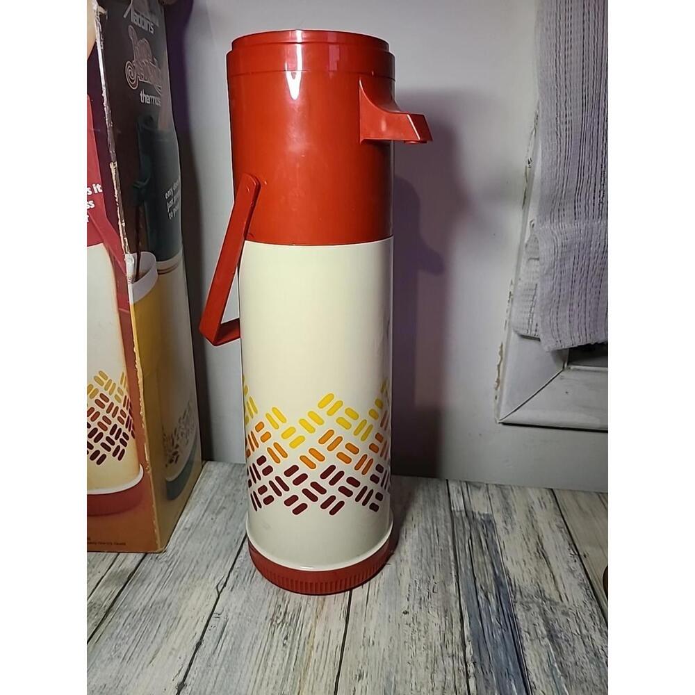 Aladdin's Pump A Drink Kon Tiki 1 Qrt
